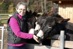 Bild der Frau, 11.11.19Esel Begegnungshof, Gabi StadlerFoto: Marion Vogel
